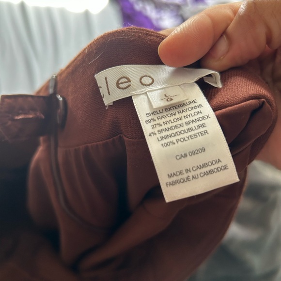 Brown Chic Pencil Skirt - Picture 3 of 9